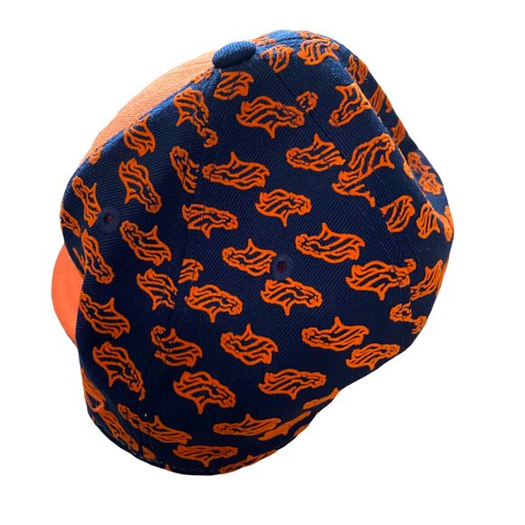 NFL Reebok Denver Broncos Flocked Logo Hat Fitted Size 7 New with Tags - Picture 2 of 9